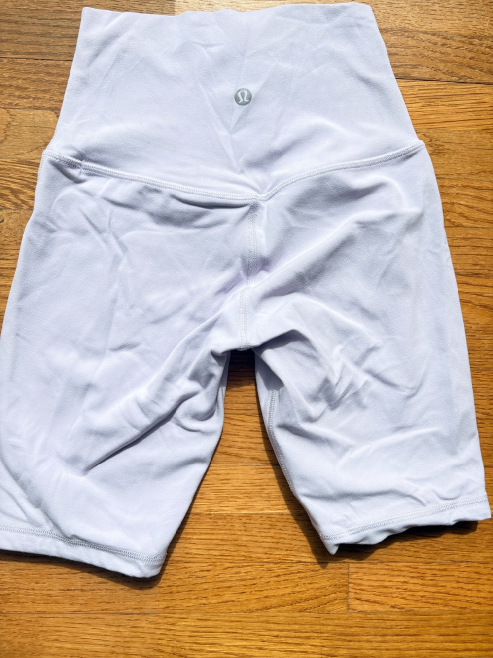 Lululemon align 6 inch shorts  in pastel purple
